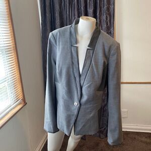 White Market Black Market Gray color block 1 button blazer, size 14